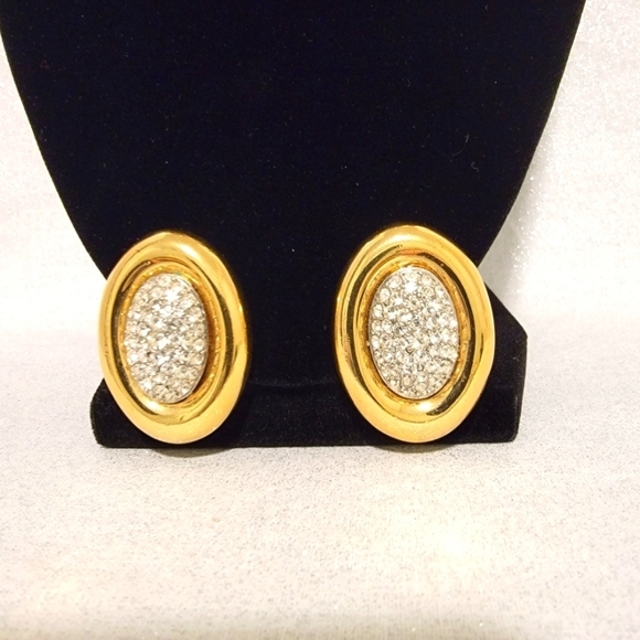 VINTAGE GIVENCHY Chunky Link Crystal Necklace w/Matching Earrings - Picture 5 of 13